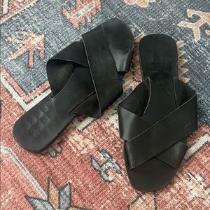 Seychelles Black Textured Leather